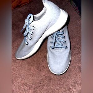 ALLBIRDS Wool Runners Frost Pale Blue Sneakers athletic shoes W7 gym activewear